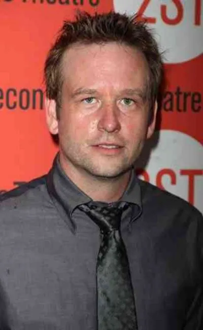 Dallas Roberts