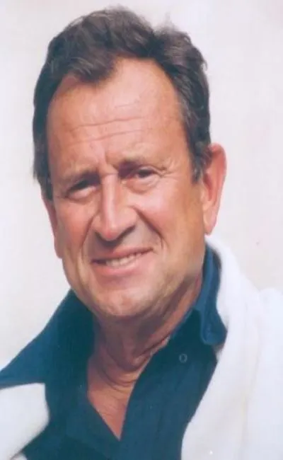 Georges Descrières