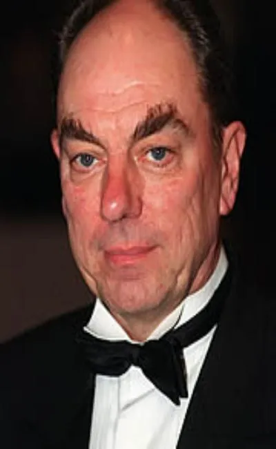 Alun Armstrong