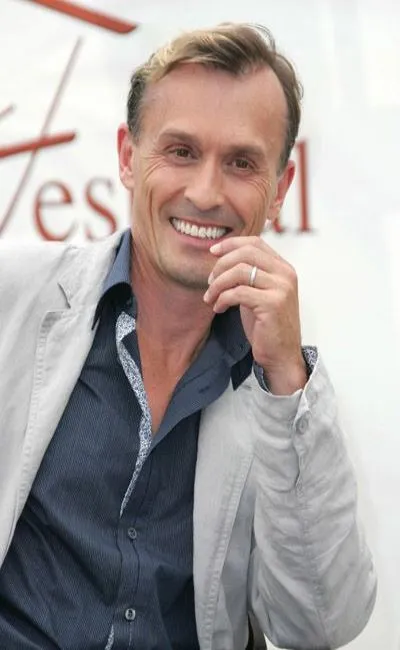 Robert Knepper