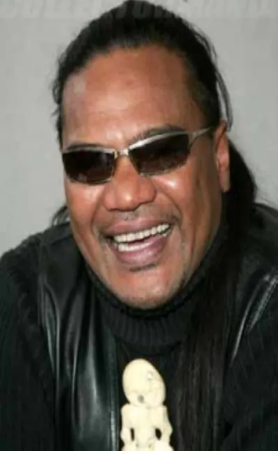 Lawrence Makoare