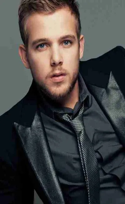 Max Thieriot